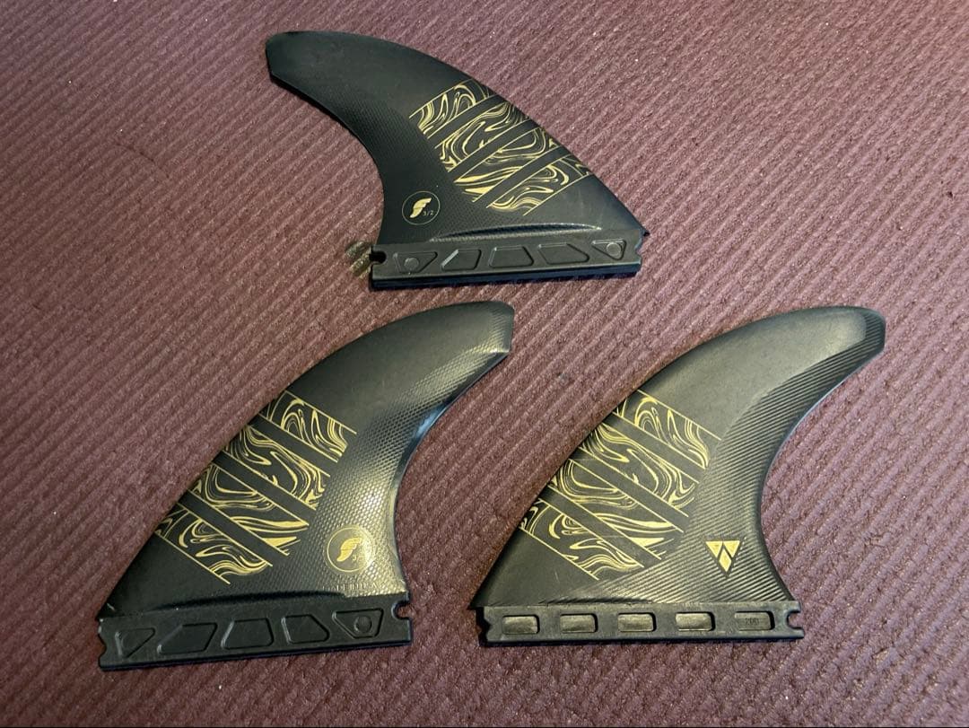 22日終了価格美品フューチャーフィン ALPHA VECTOR 3/2 フィンM