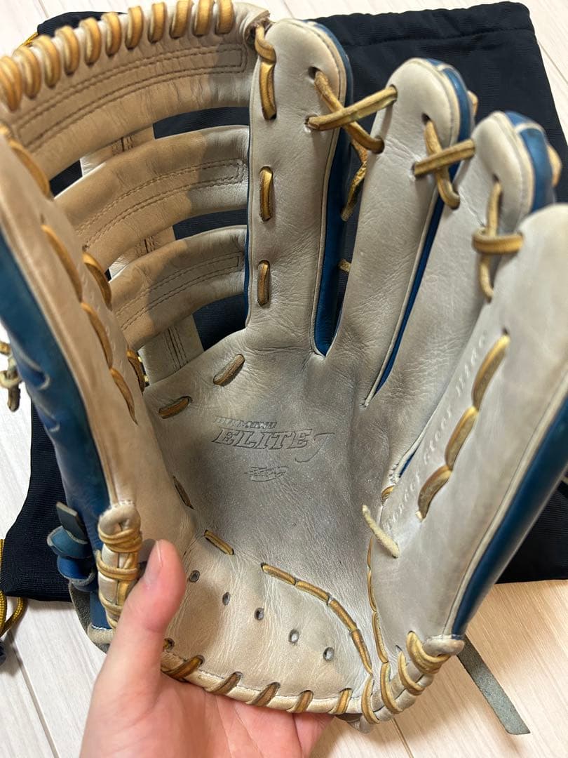 ナイキ軟式グローブ