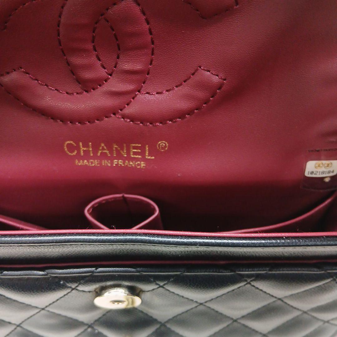 平行輸入　CHANELショルダーバック