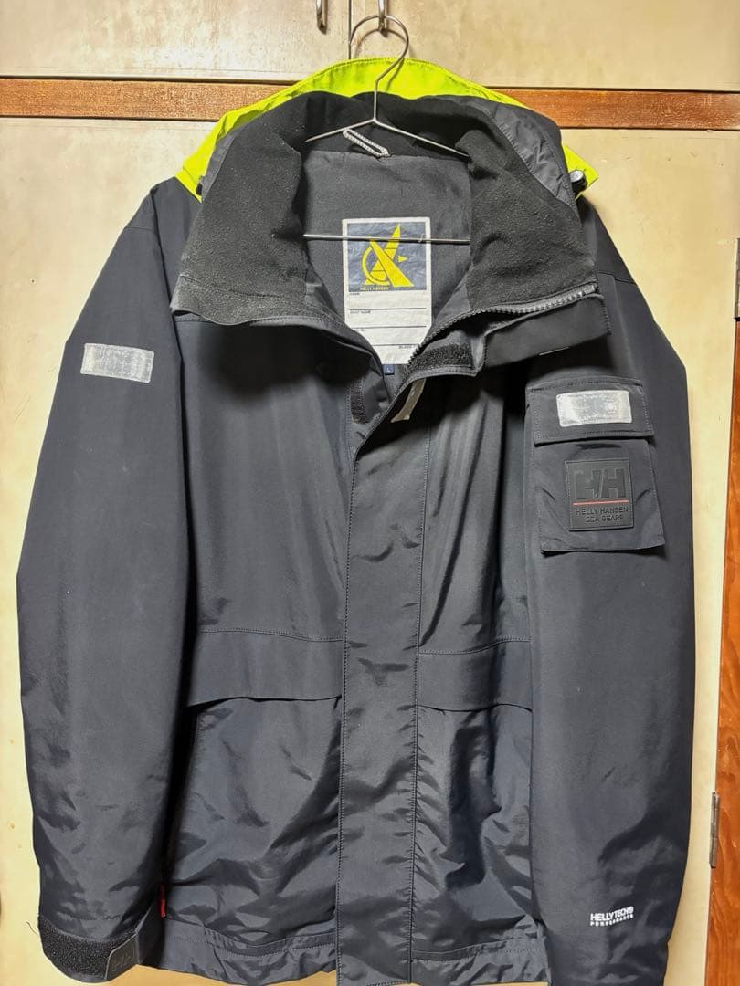 Helly Hansen ナイロンジャケット ブラック