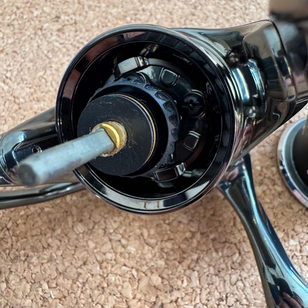 【2回試投のみ極美品】22ステラ 4000MHG ベール対策済製品