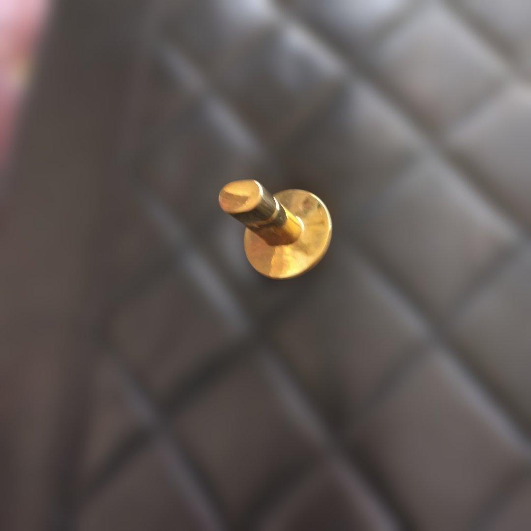 美品　CHANEL ショルダーバッグ 黒 キルティング レザー ゴールドチェーン