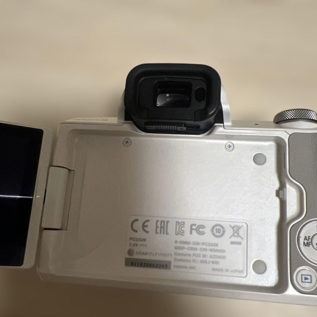 Canon EOS デジタル一眼レフカメラ ホワイト　ボディのみ　美品