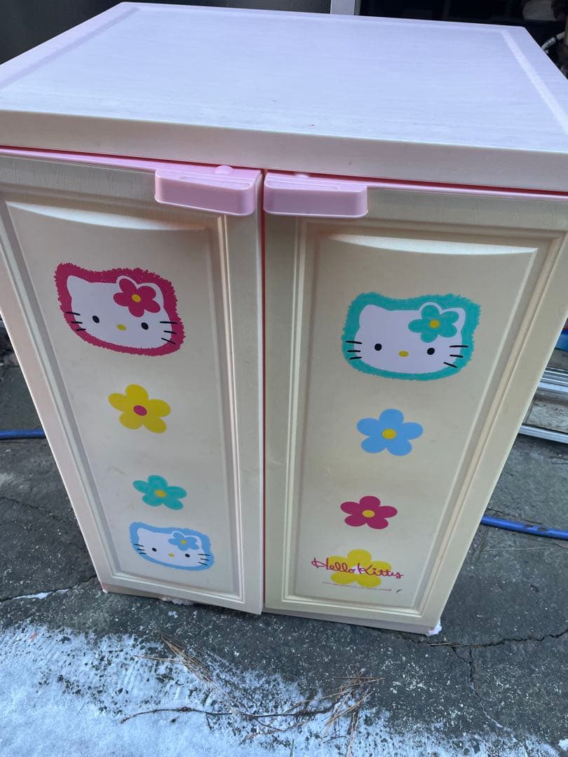 キティちゃん　ハローキティー　サンリオ　衣装棚　昭和　レトロ