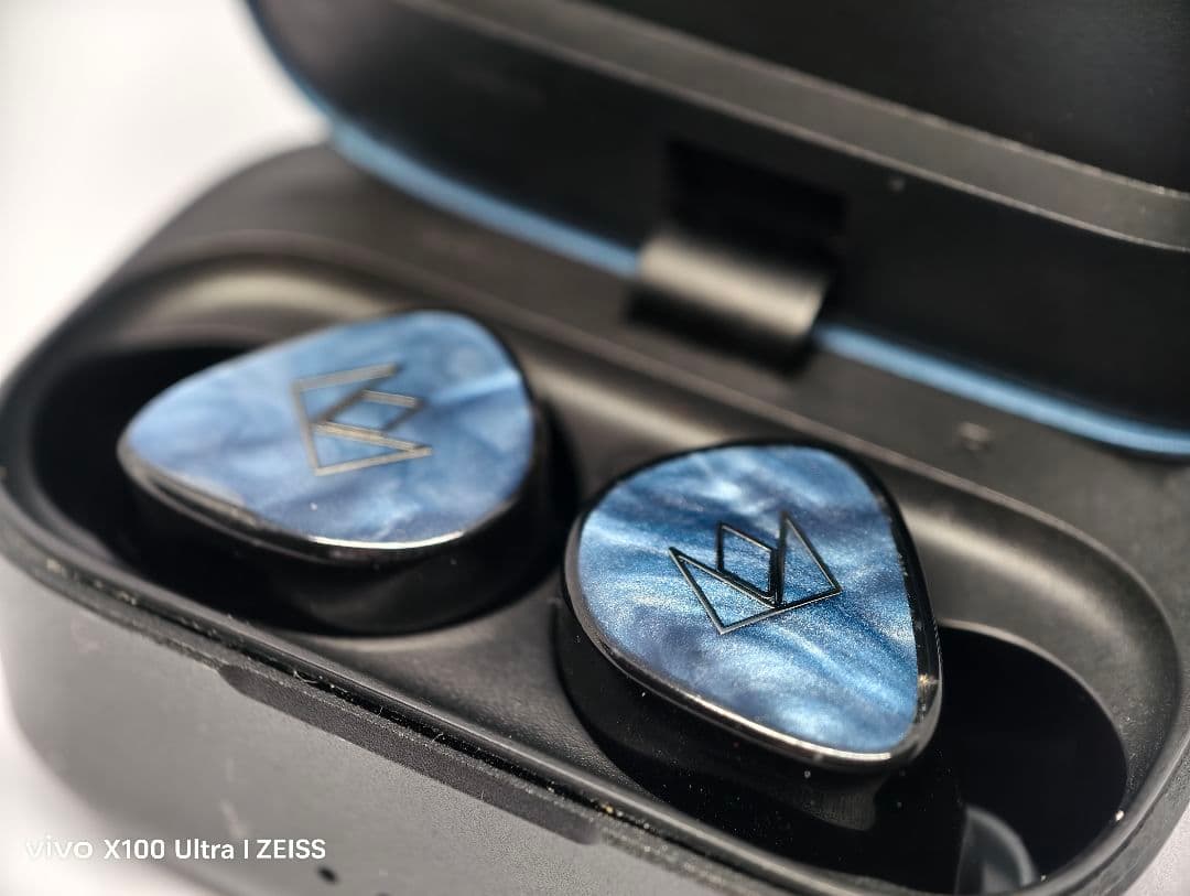 イヤホン Noble FoKus PRO