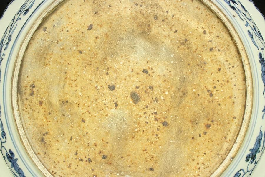 中国美術 青花 纏枝蓮花紋 折口盤(A684)