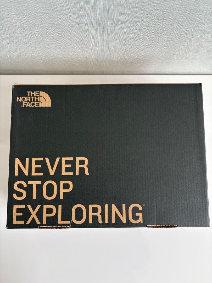 新品未使用品　箱入タグ付　ノースフェイス　ベージュ　ブーツ　24センチ