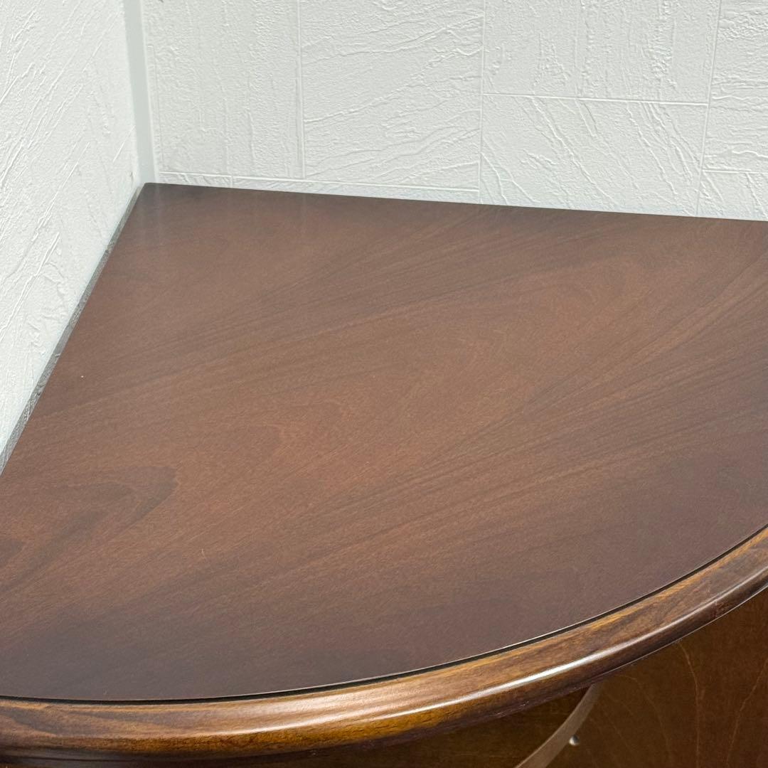 H21K20c カリモク コロニアル ガラスコーナーキャビネット