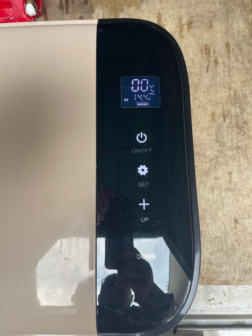 中古美品 20L ポータブル冷凍冷蔵庫 KFERA-20-DE クリーム色