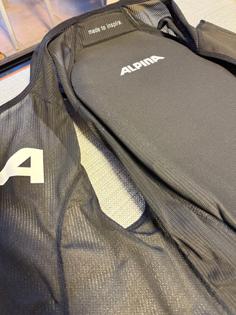 ★ALPINAスキースノーボードプロテクター レディース 背面 ベストタイプ ★