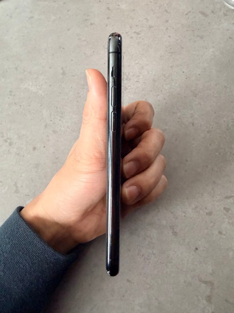 Apple iPhone 11 Pro 256GB 美品　ラピッド