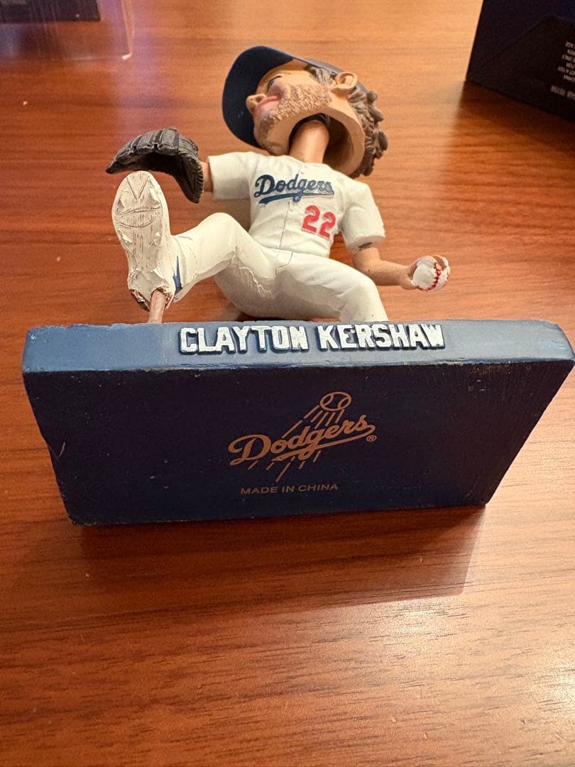 クレイトン・カーショー 3000奪三振記念フィギュア