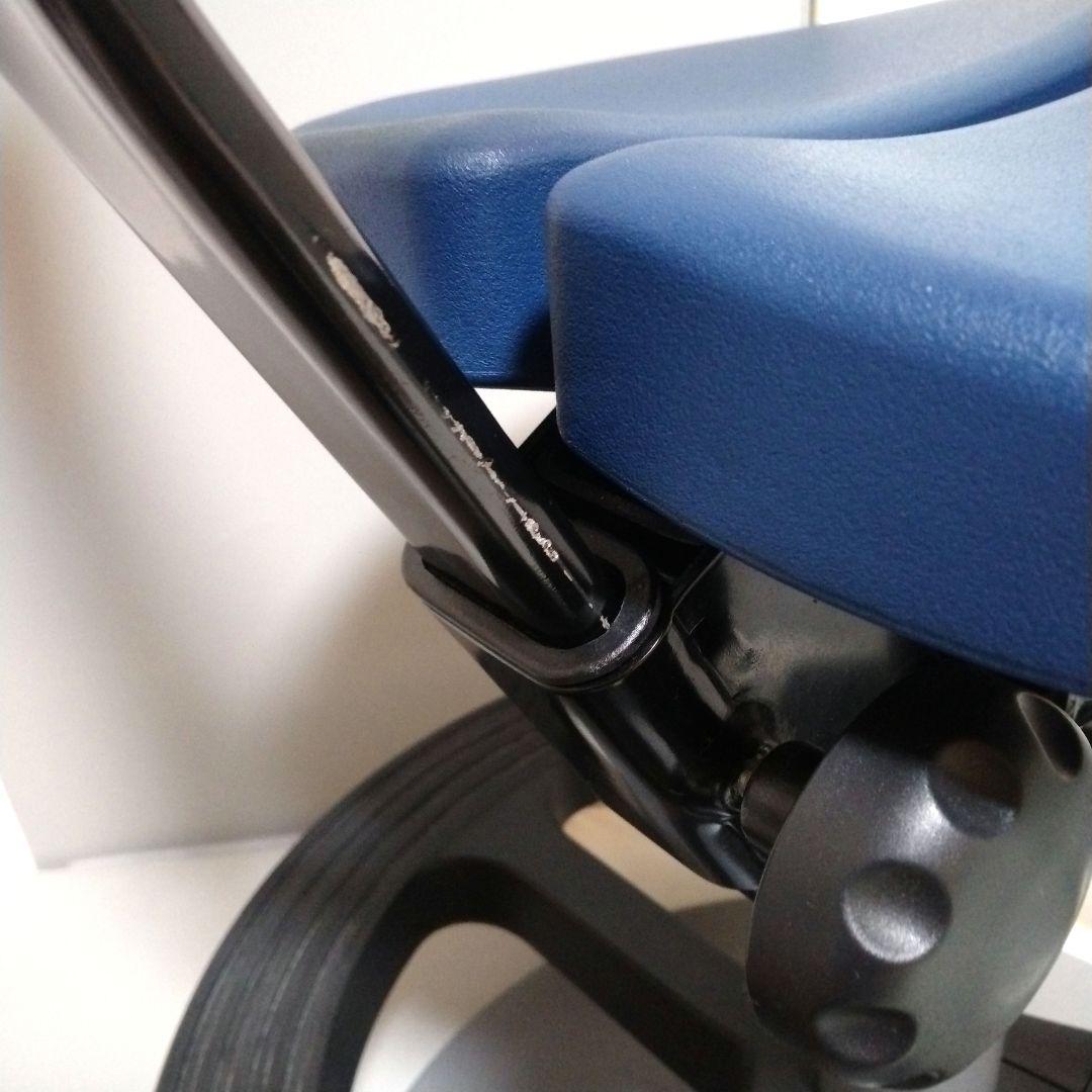 アーユルチェア ルナ 丸ベースタイプ 足置きリング付き ブルー