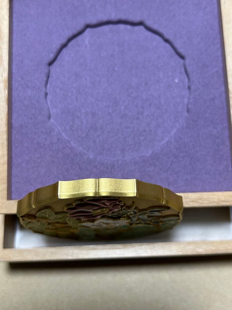 皇孫殿下御誕生記念章牌　七宝章牌