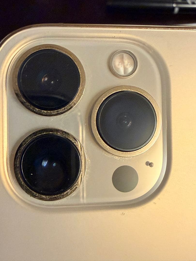 Apple iPhone 13 pro maxゴールド 本体