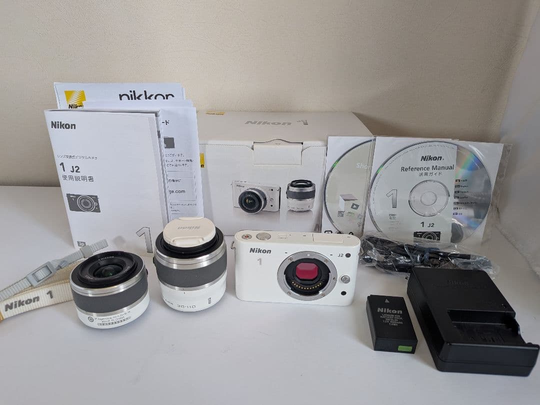 Nikon 1 J2 ミラーレスカメラ ホワイト 2レンズ付き