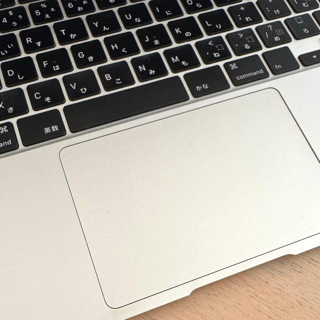 【値下げ】MacBook Air 13インチ （Intel Core i5）