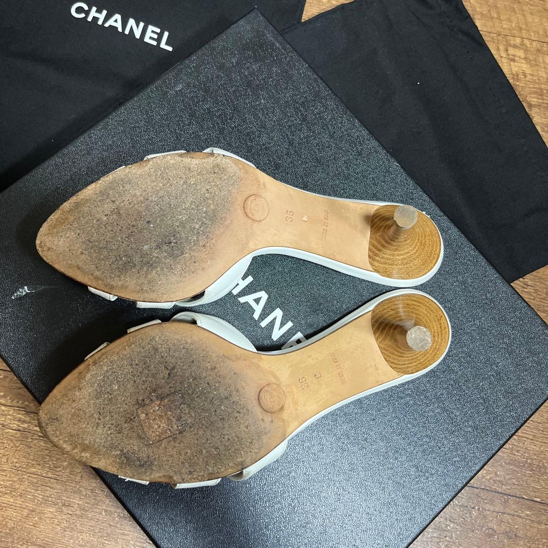 CHANEL ホワイト サンダル 中ヒール36C