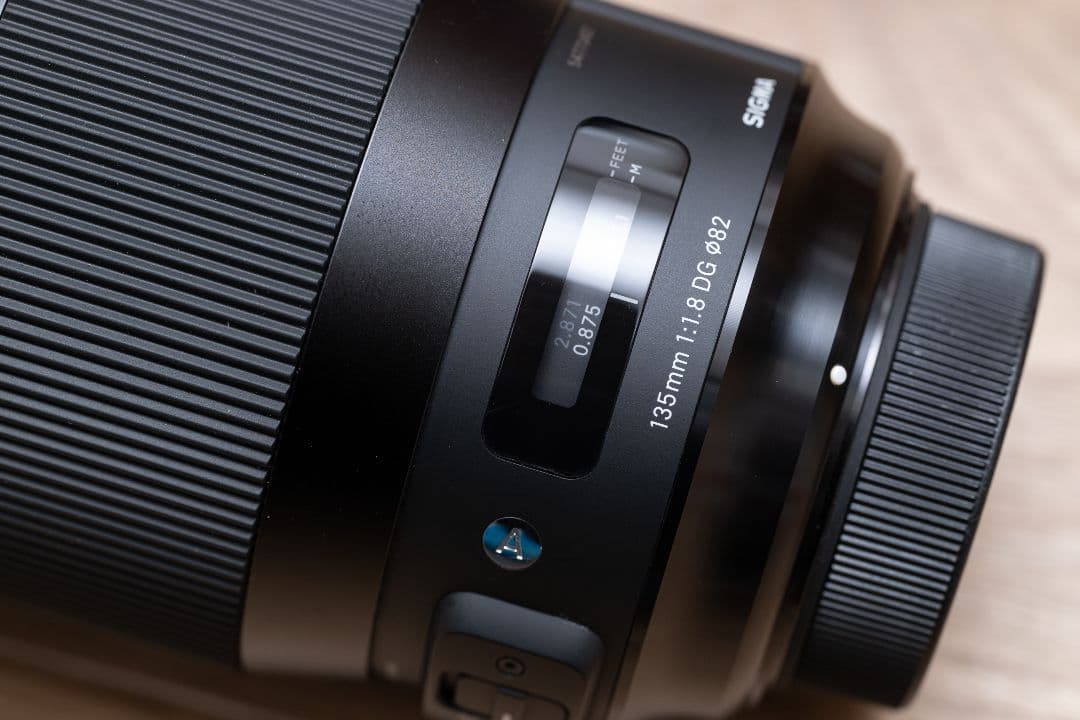 SIGMA (シグマ) Art 135mm F1.8 DG HSM