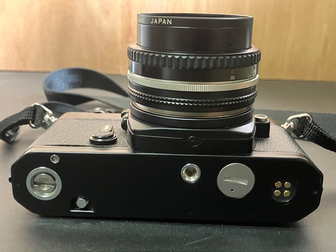 Nikon 一眼レフカメラ、Nikkor 50mm f/1.8レンズ付き