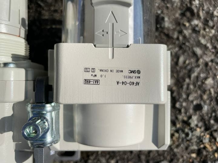 SMC エアーフィルター、レギュレーターAR40.AF40