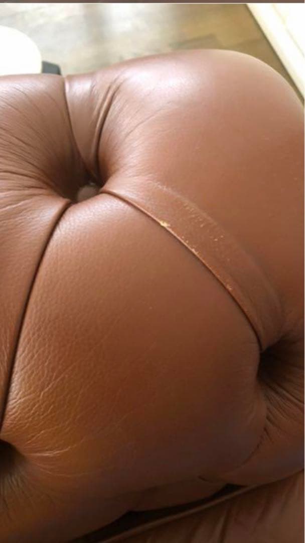 高級 鋲打ち 英国風♦️チェスターフィールド♦️トリプルソファ♦️キャメル♦️送料込