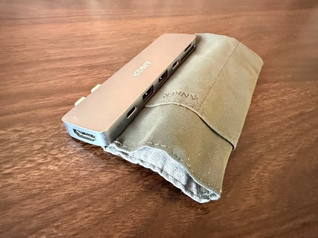 Apple MacBook Air M1 (2020) 本体