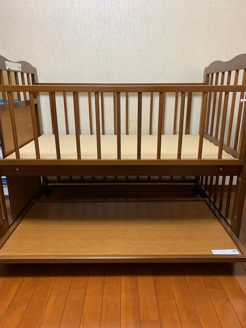 日本製　ベビーベッド　サークル　収納棚　キンタロー