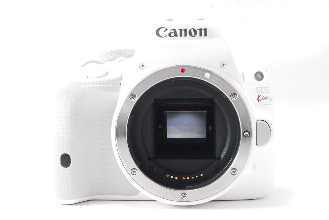 ✨大人気のホワイト✨スマホ転送可能✨Canon kiss X7 レンズセット