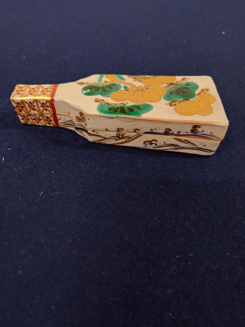 阿山人作　羽子板香合　共箱