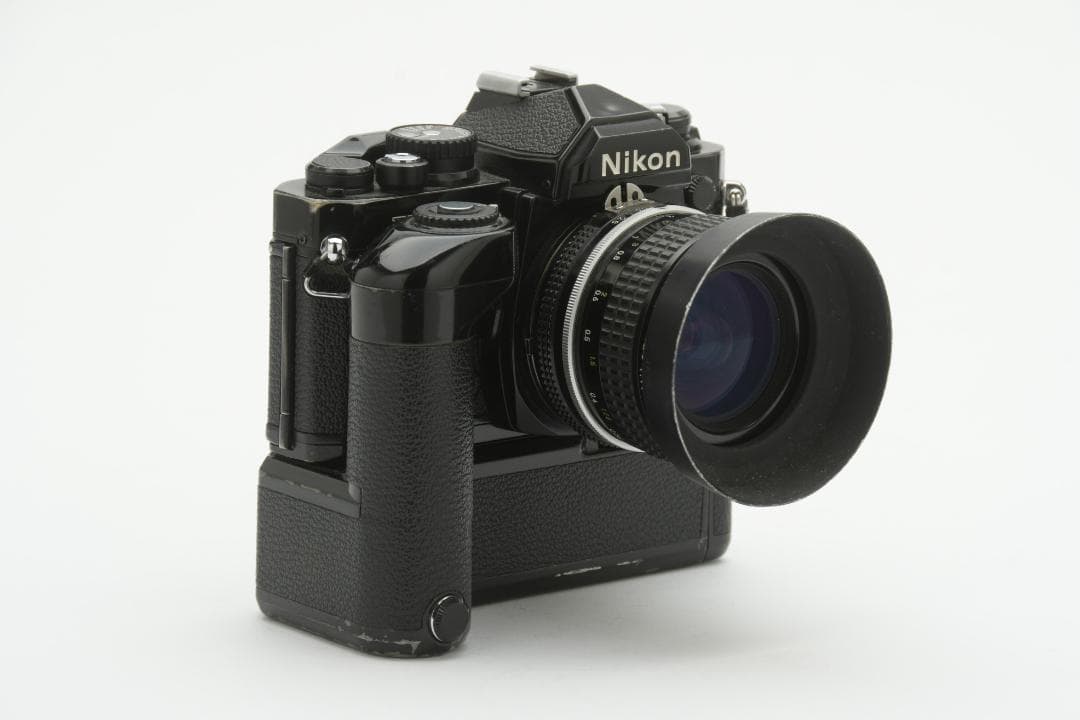 Nikon FM-2+モータードライブMD-12,レンズ28mm f/2.8