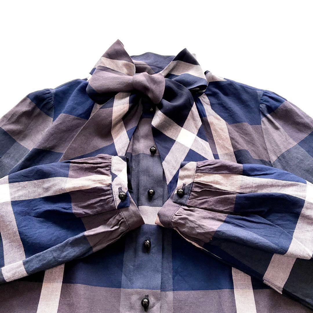 ブルーレーベルクレストブリッジ チェック柄 ボウタイ リボン ブラウス ネイビー