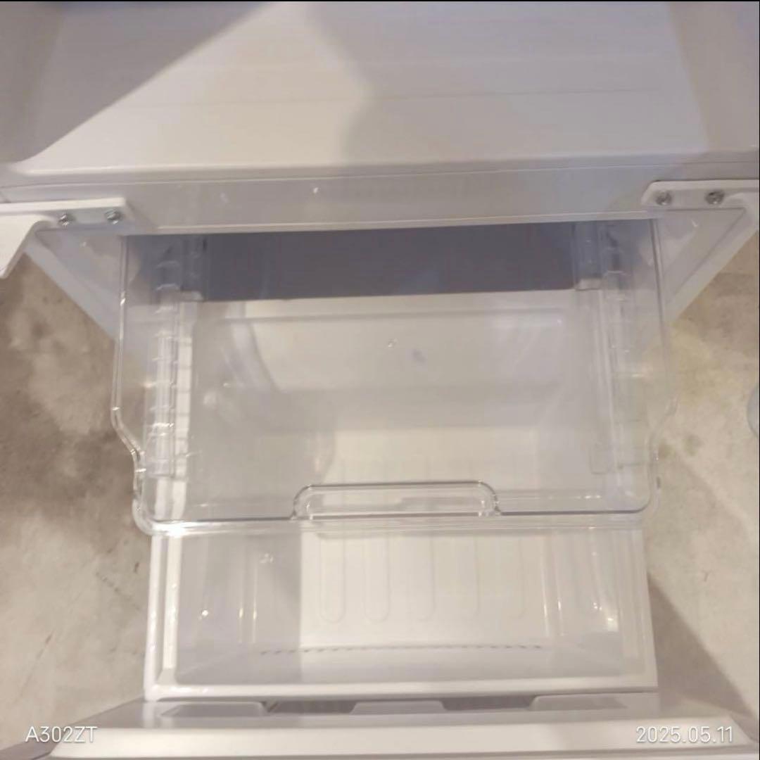 A033★2021年製★シャープ　冷蔵庫　右.左開き　自動霜取り　ホワイト