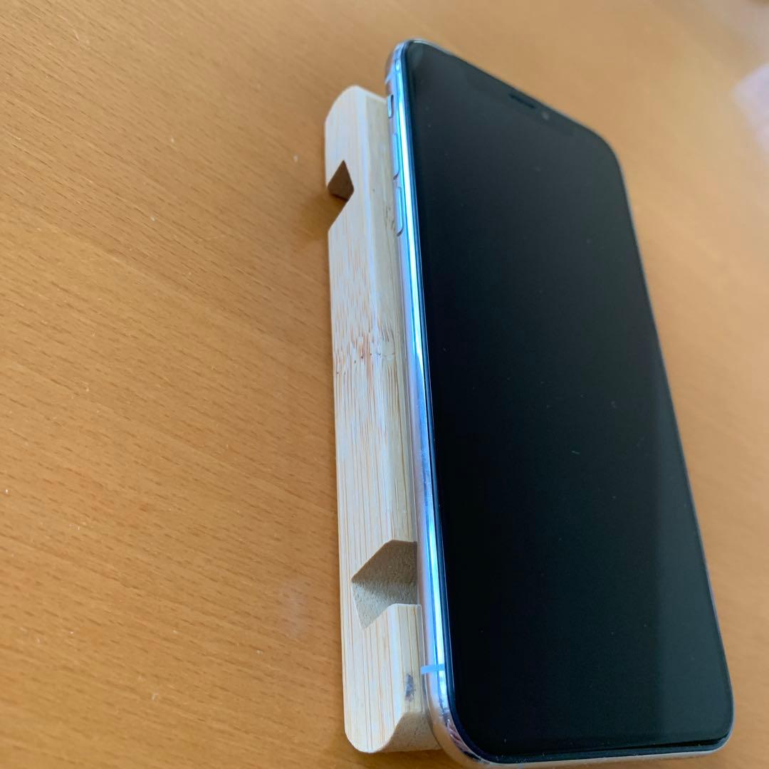 美品iPhoneXS シルバー 64GB SIMフリ-