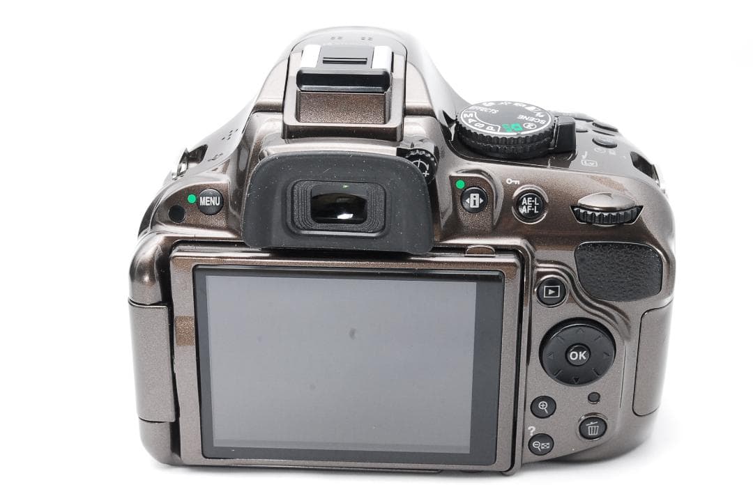 Nikon D5200 ✨️ Wレンズ 一眼レフ ブロンズカラー S数5164枚