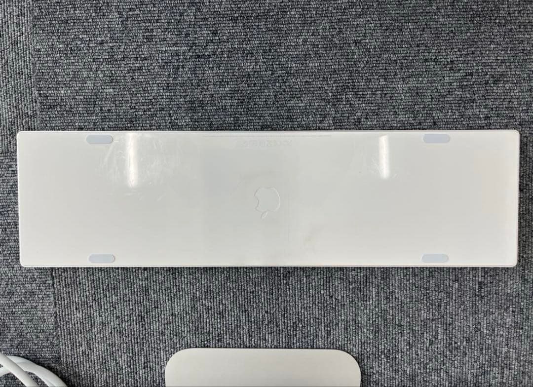 0*1様 Apple iMac シルバー 本体+キーボード