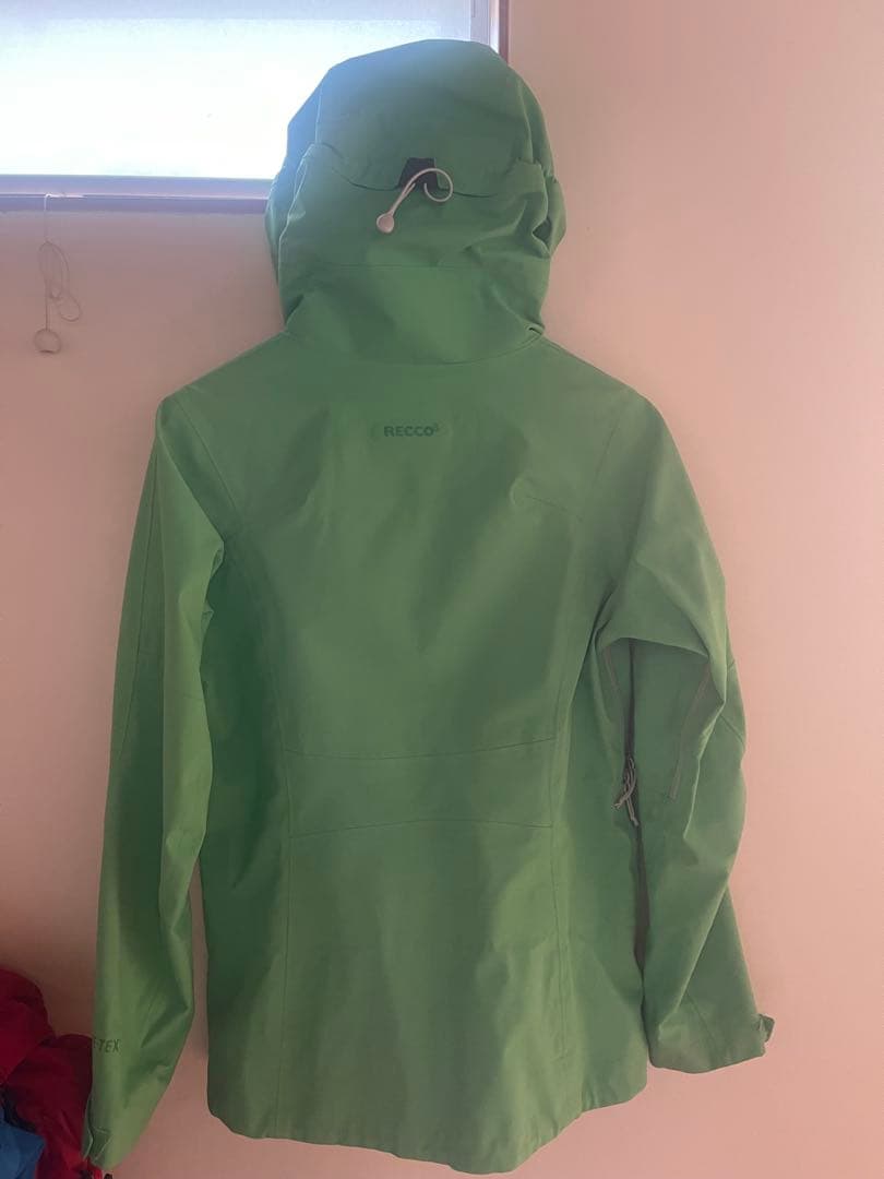 patagonia スノージャケット　スノーウェア