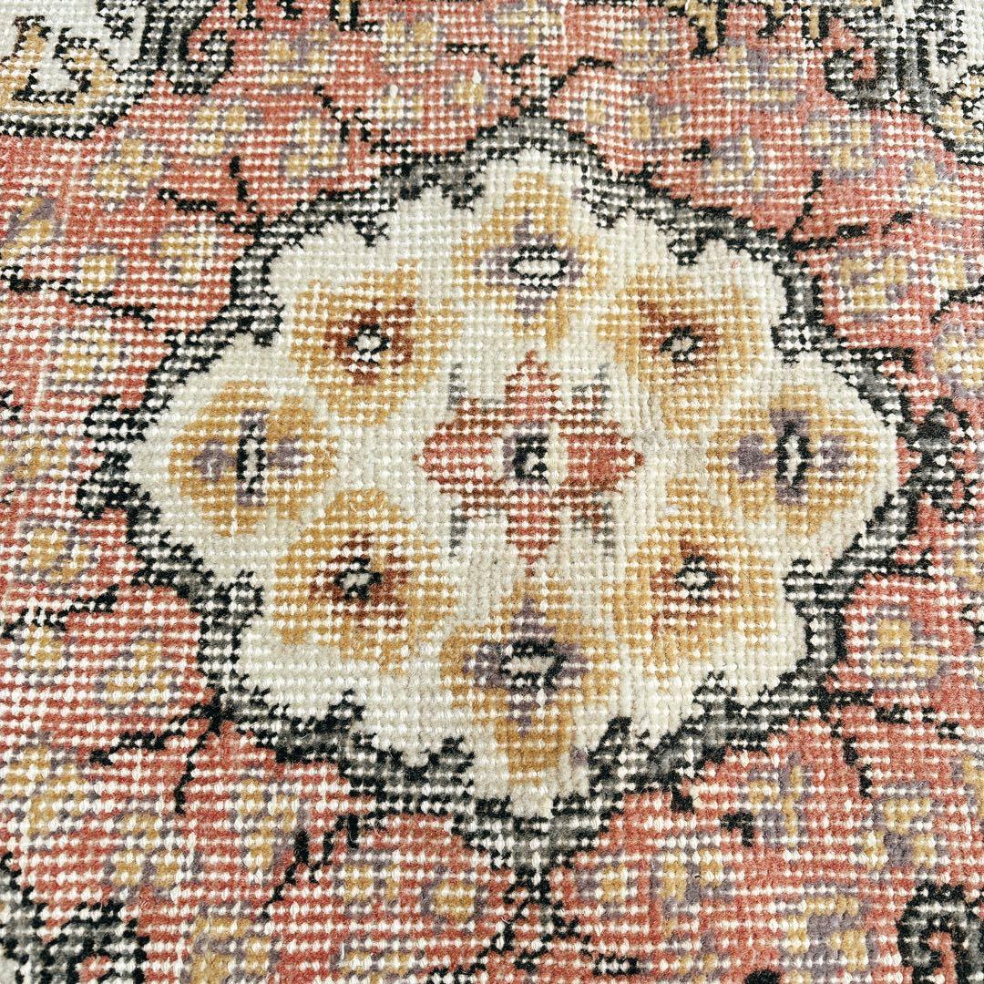 みかんトルコ　ヴィンテージラグ　ピンク　パープル