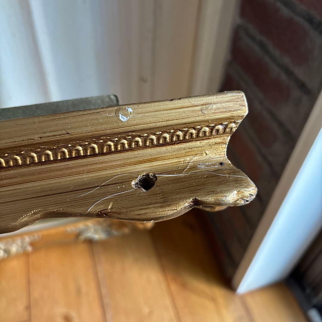 大きな額縁です。フレーム　アンティーク