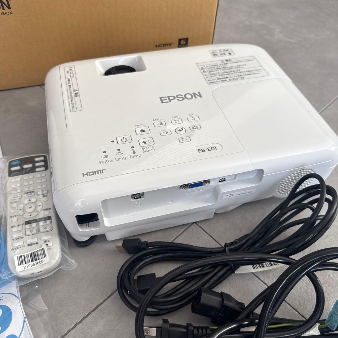 エプソン プロジェクター本体 EB-E01