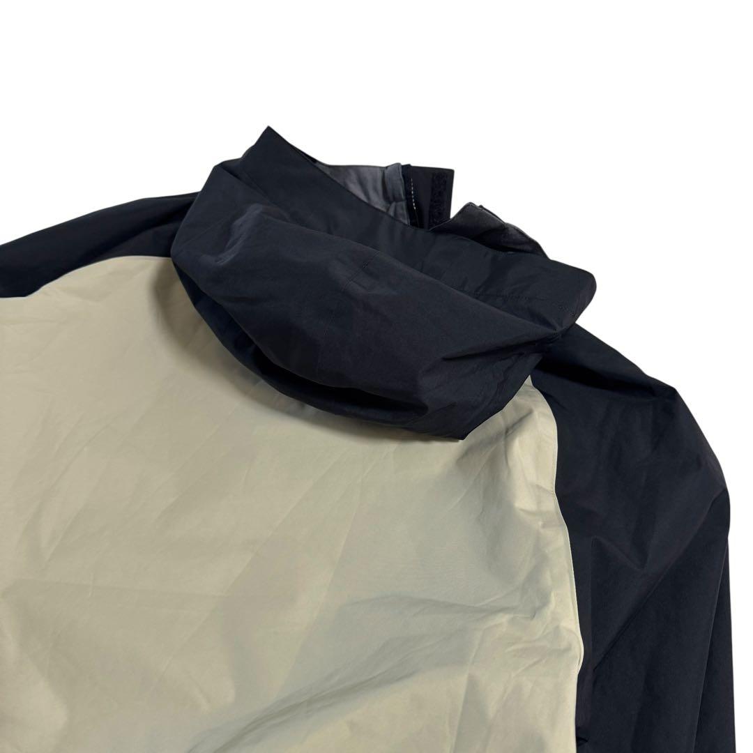 新品 686 GORE-TEX CORE SHELL JKT L