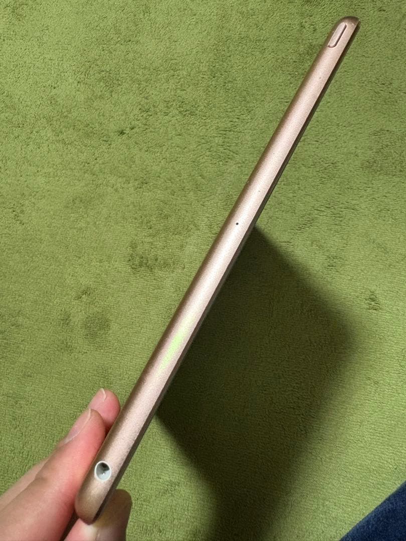 ipad第6世代 32GB wifi版 ゴールド バッテリー84% 長持ち