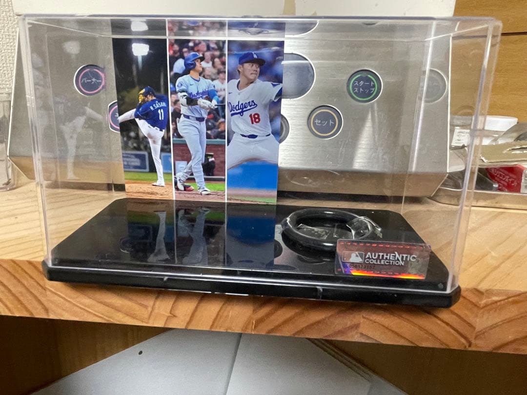 大谷翔平、山本由伸、佐々木朗希　トリプル直筆サインボール　ケース入り