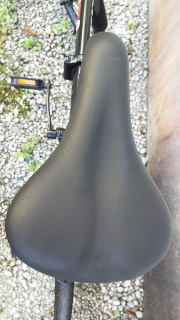 折りたたみ自転車　16インチ　ノーパンクタイヤ　ミニベロ　本体のみ