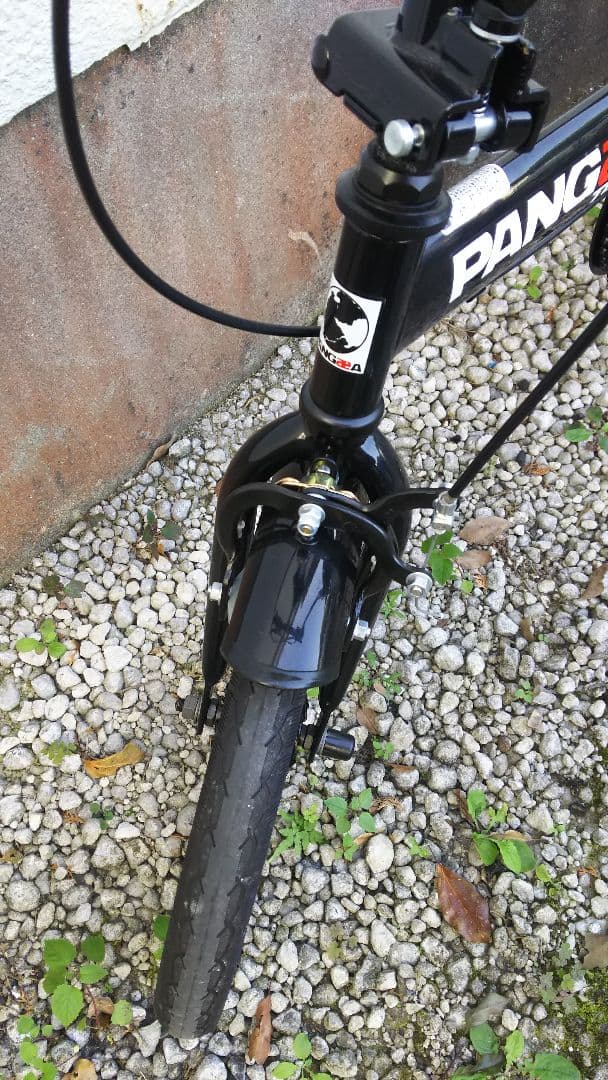 折りたたみ自転車　16インチ　ノーパンクタイヤ　ミニベロ　本体のみ