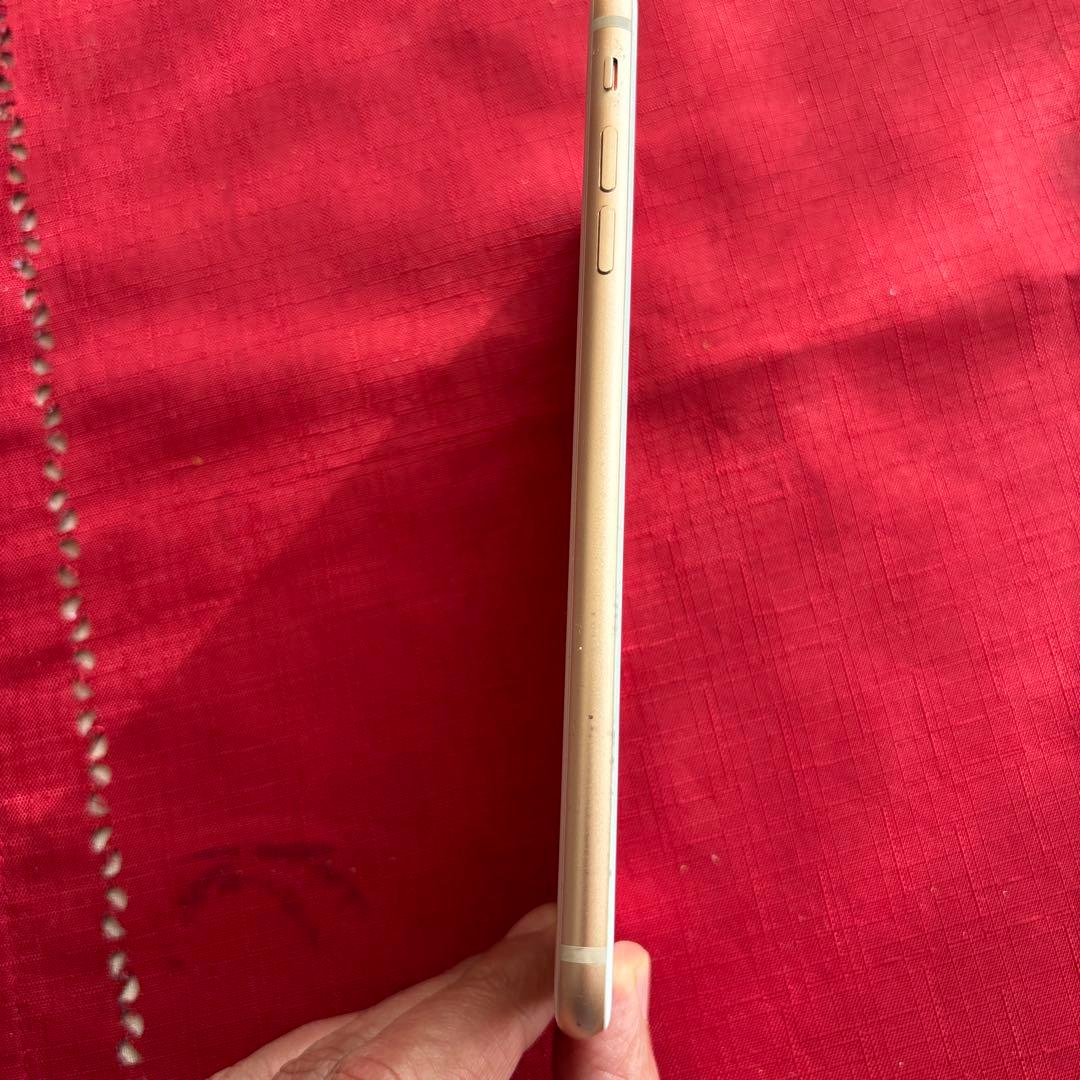 Apple iPhone 8 Plus ホワイト