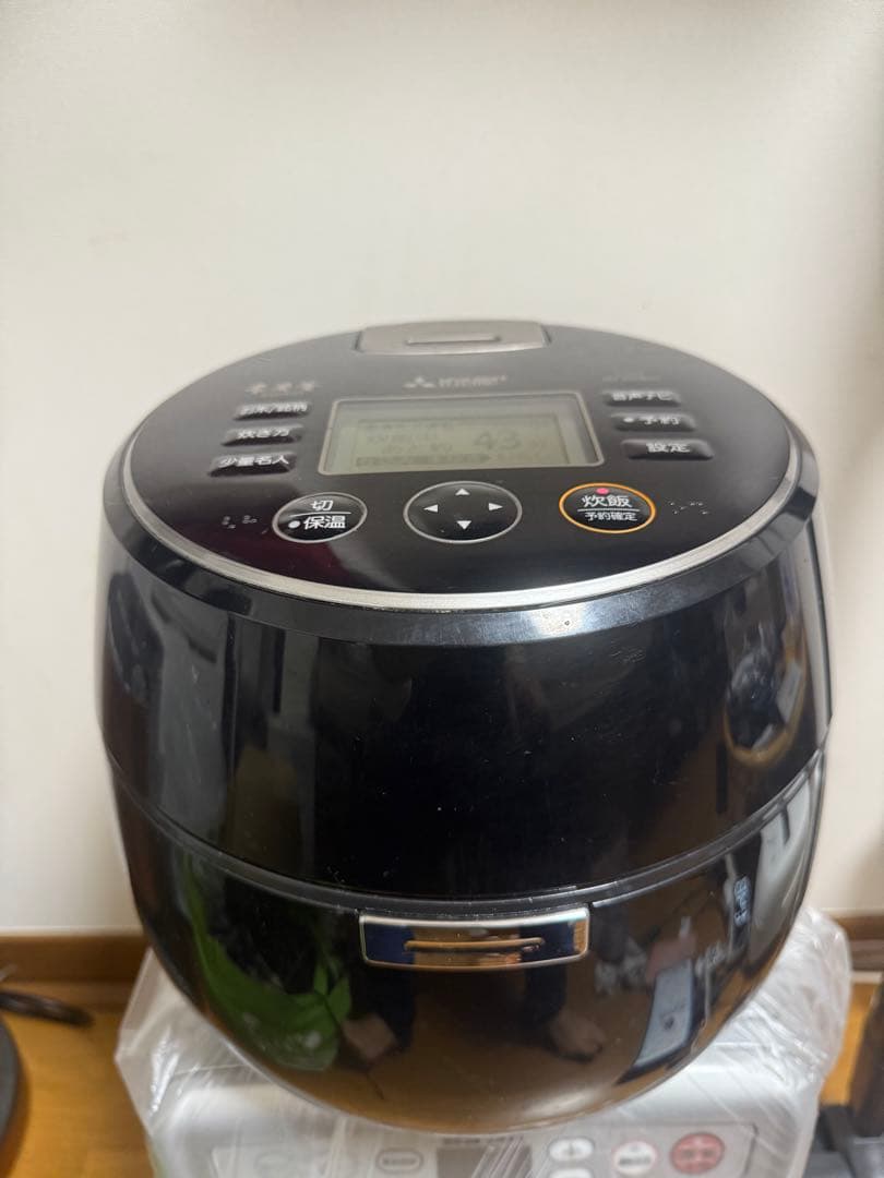 Mitsubishi Electric NJ-AWB10 炊飯器　年製2020