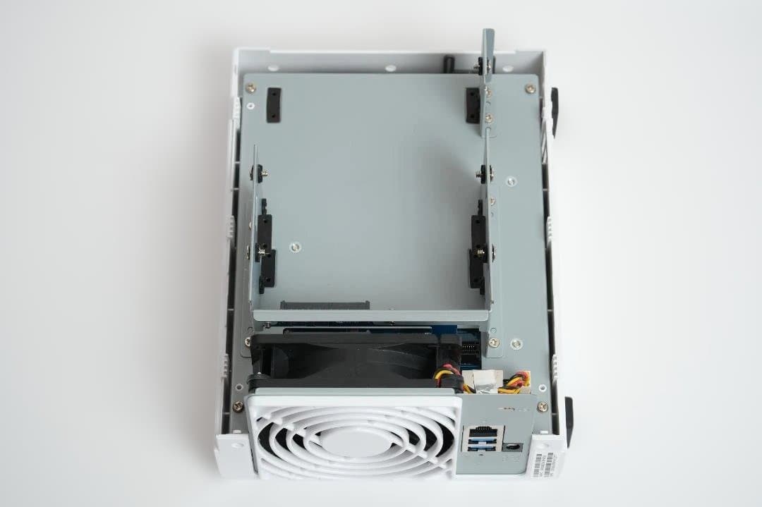 Synology NASキット 2ベイ DS223j/G 箱無し