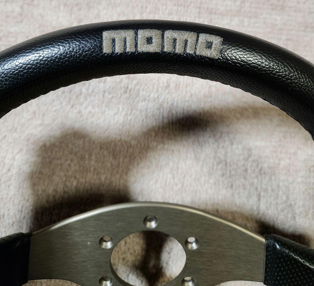 正規品‼️MOMO ステアリング Luce Dシェイプ