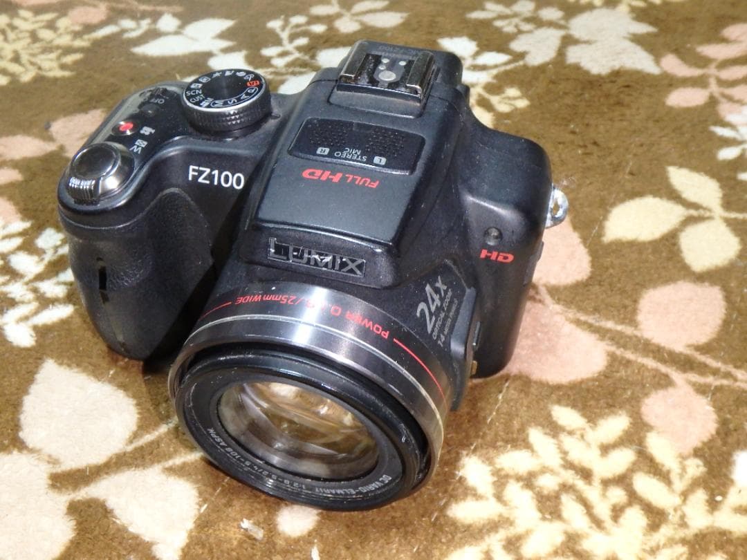 動作品 PANASONIC DMC-FZ100 LUMIX デジタルカメラ